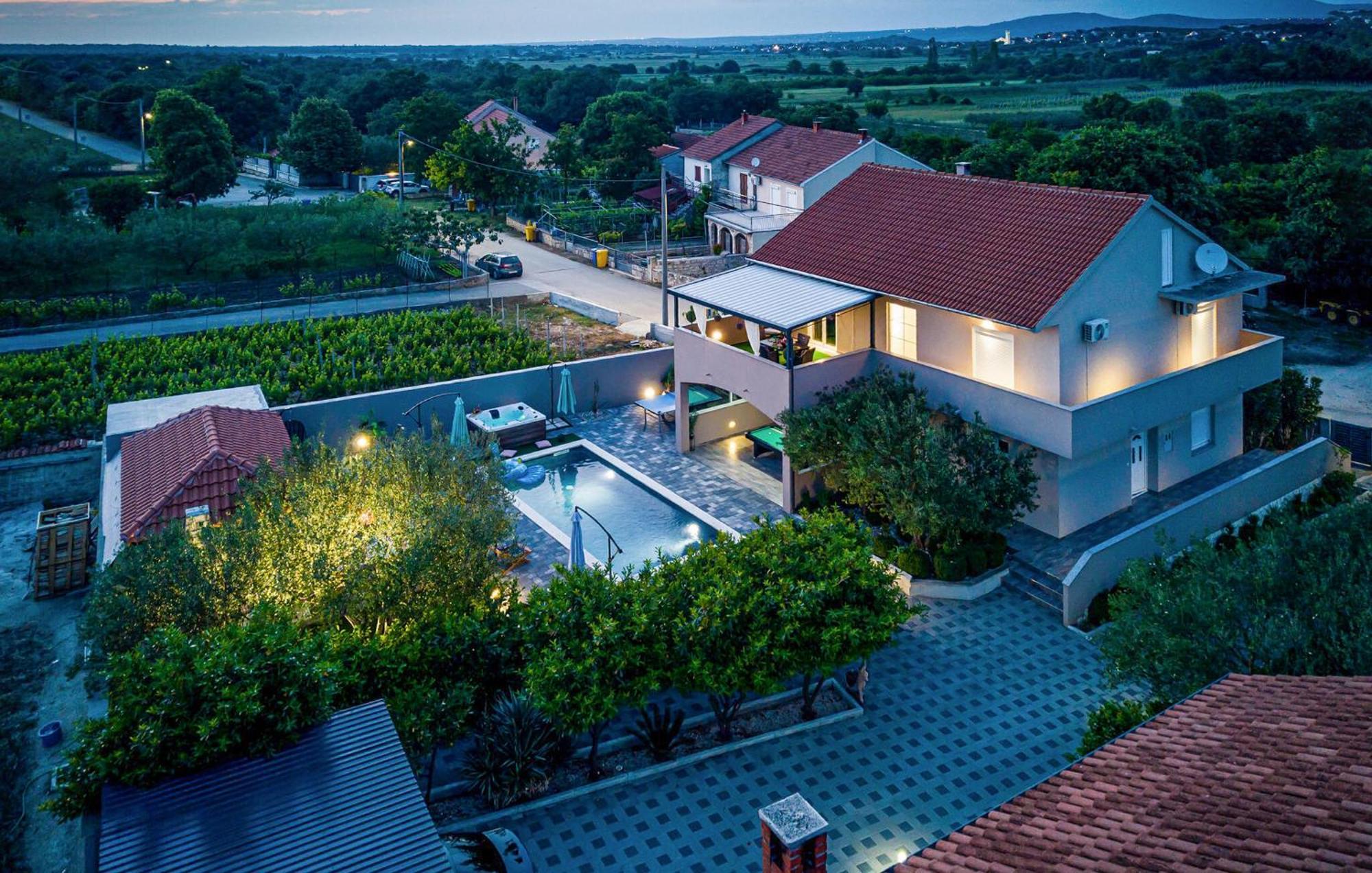 In With Outdoor Swimming Pool * Polaca